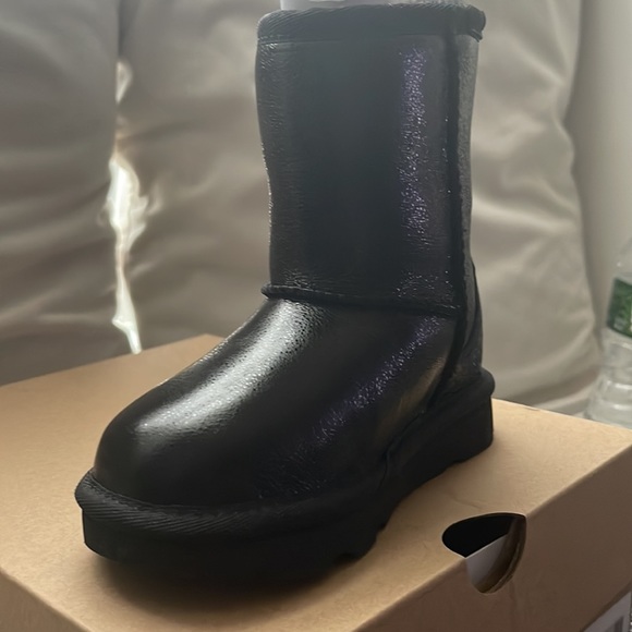 Ugg classic metallic sparkle black toddler size 7 - Picture 8 of 10